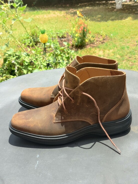 New Men\'s Brown Leather Ruk Chukka Boot By Dr. Comfort main image 13
